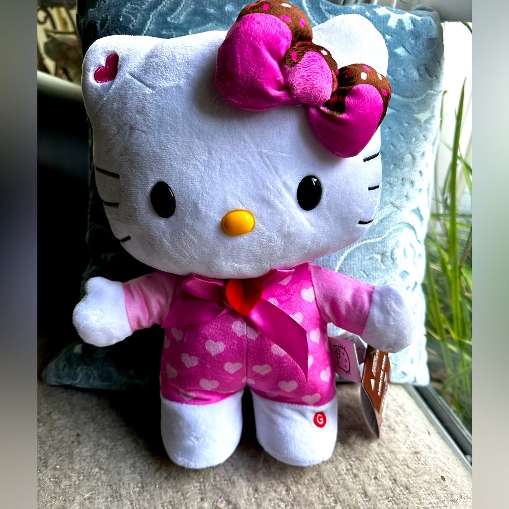 Hello Kitty Animated Plushie NWT